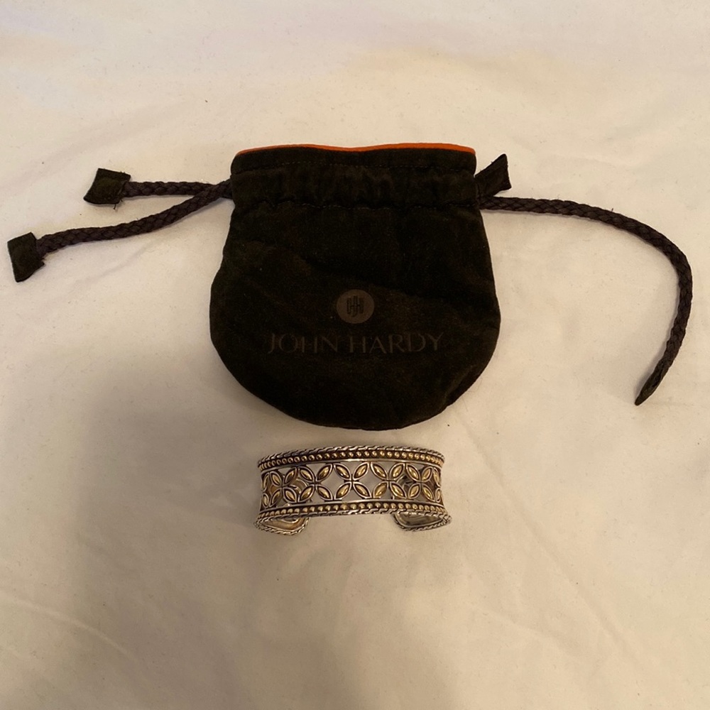John Hardy Kwang Cuff Bracelet…Silver & 18K Gold